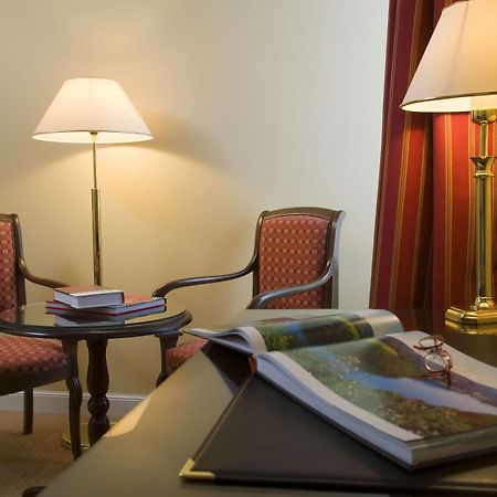 Best Western Grand Hotel De Bordeaux Aurillac Phòng bức ảnh